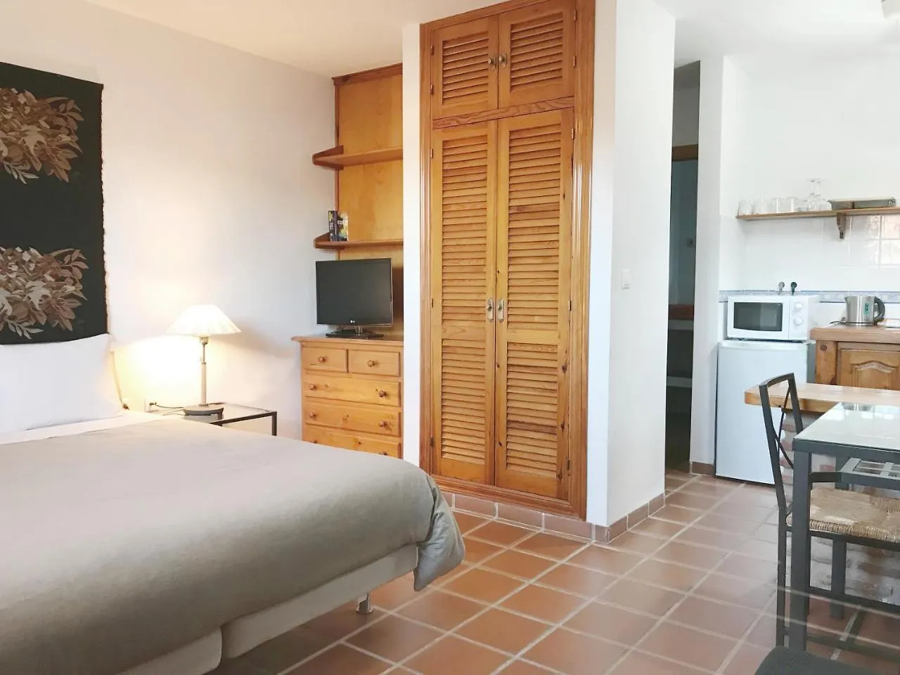 Apartment Apartamentos Turisticos La Mundial Malaga Spain