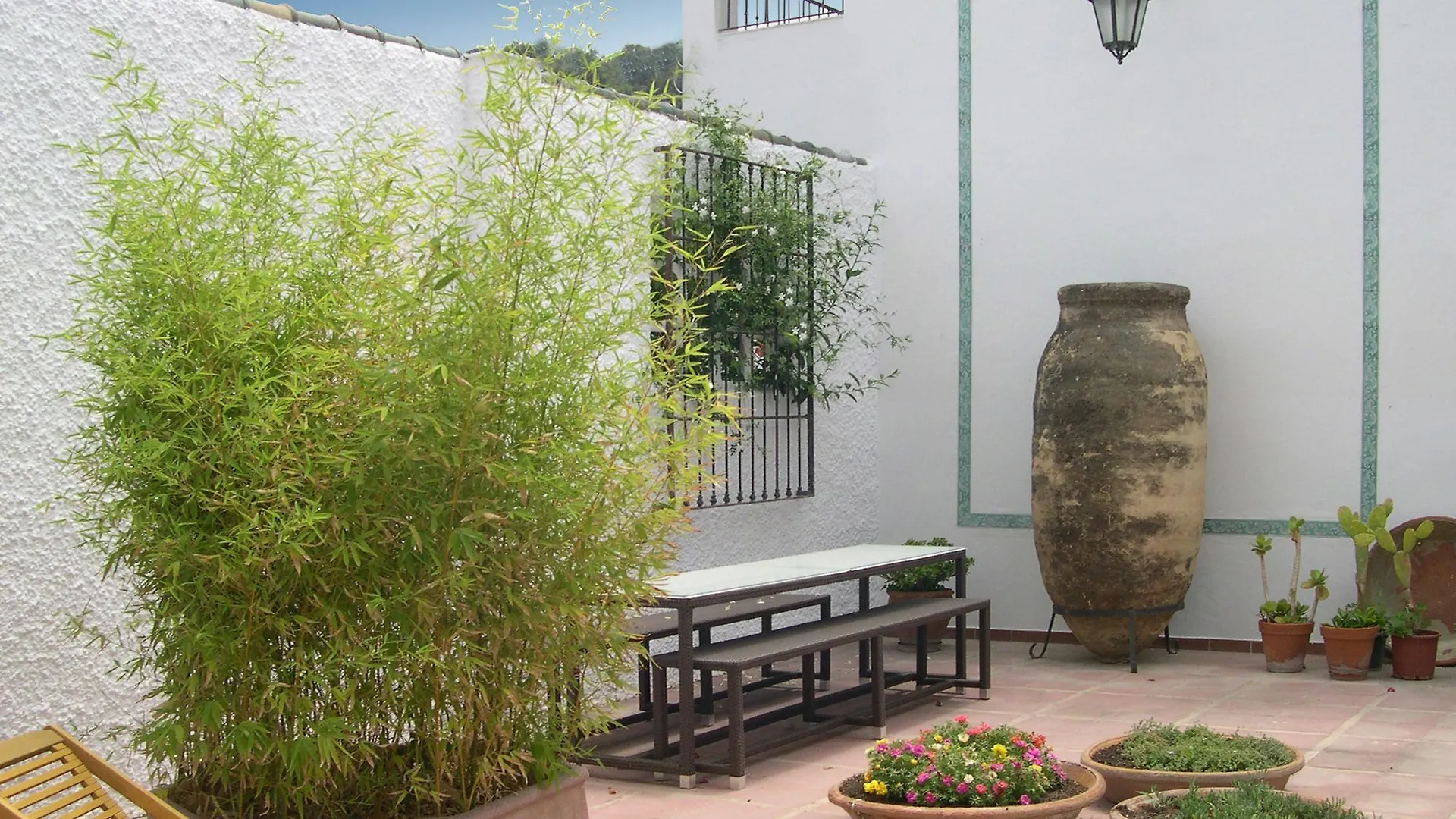 Apartamentos Turisticos La Mundial Malaga