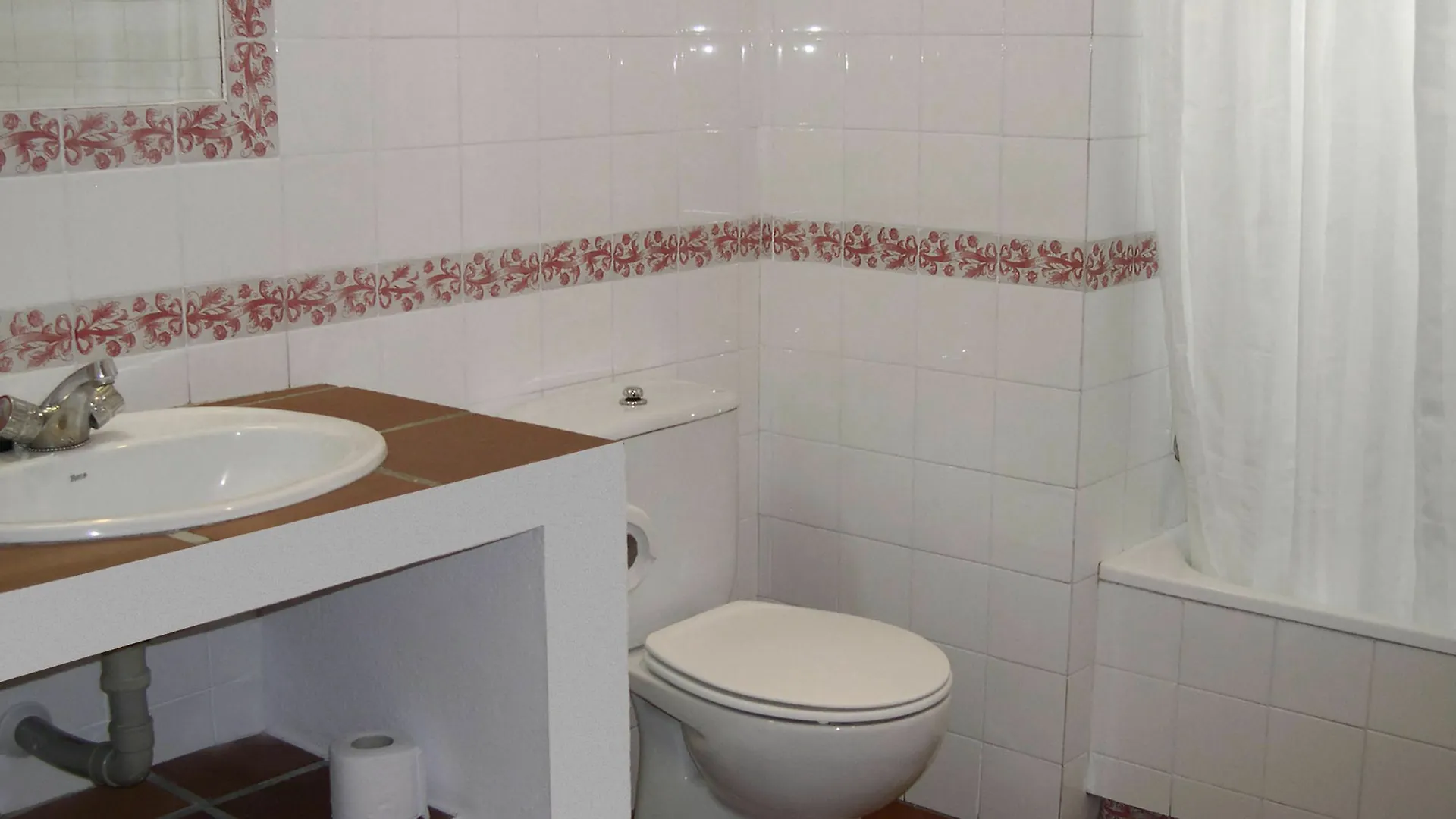 Apartamentos Turisticos La Mundial Malaga 0*,