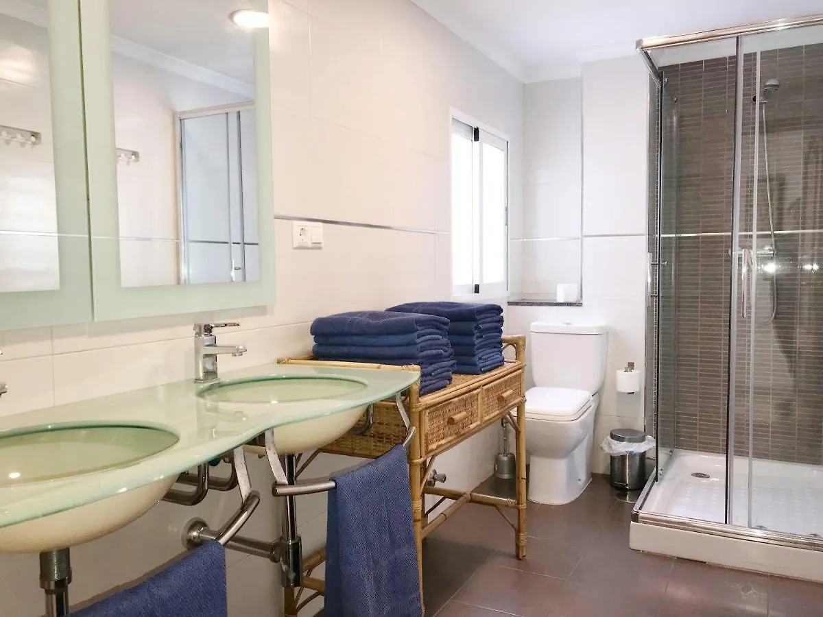 Apartamentos Turisticos La Mundial Malaga 0*,